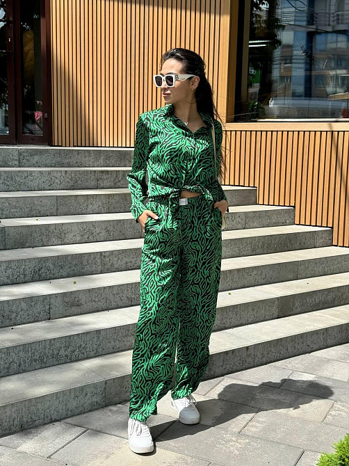 Жіночий шовковий костюм із штанами Зелений M/L Харків - фото 1