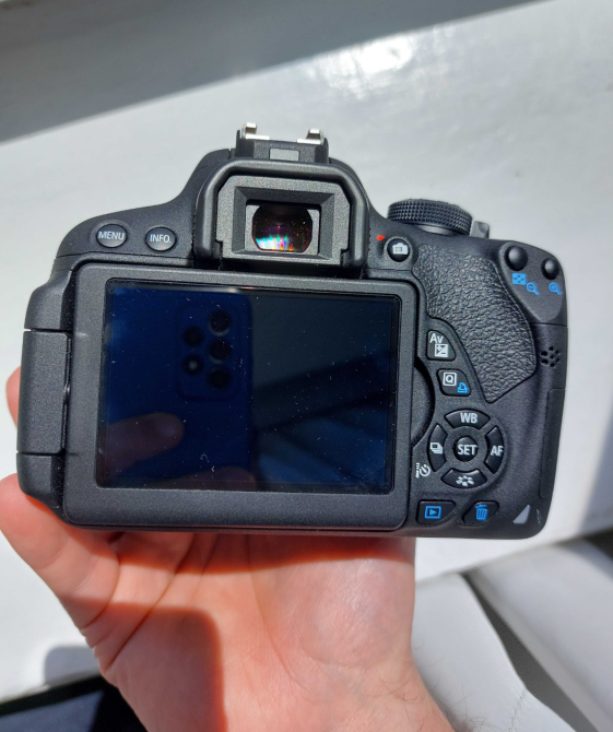 Фотоаппарат Canon EOS 700D (Rebel T5i) Киев - изображение 1