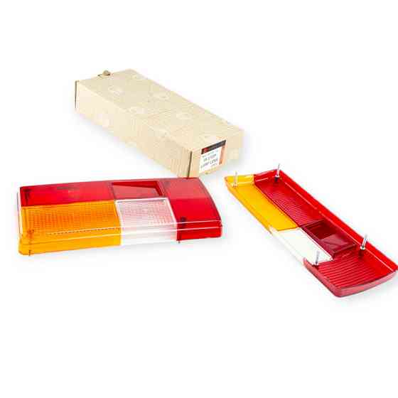 Скло 2105 заднє праве, ліве (к-кт 2 шт) ліхтаря Мукачево