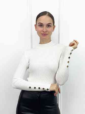 Жіночий трикотажний гольф з кнопками "Lissom" оптом I Розпродаж моделі Київ