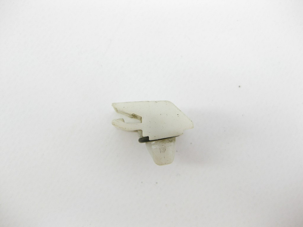 Mercedes-Benz  A0009914471 Кліпса - фіксатор пластикового порога C-Class W204 Одесса - изображение 5