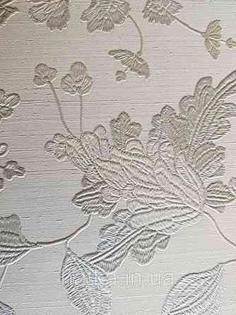 Шпалери вінілові на паперовій основі Sirpi Italian Silk 7 квіти листя гілки сріблясті структурних на білому 3д Київ