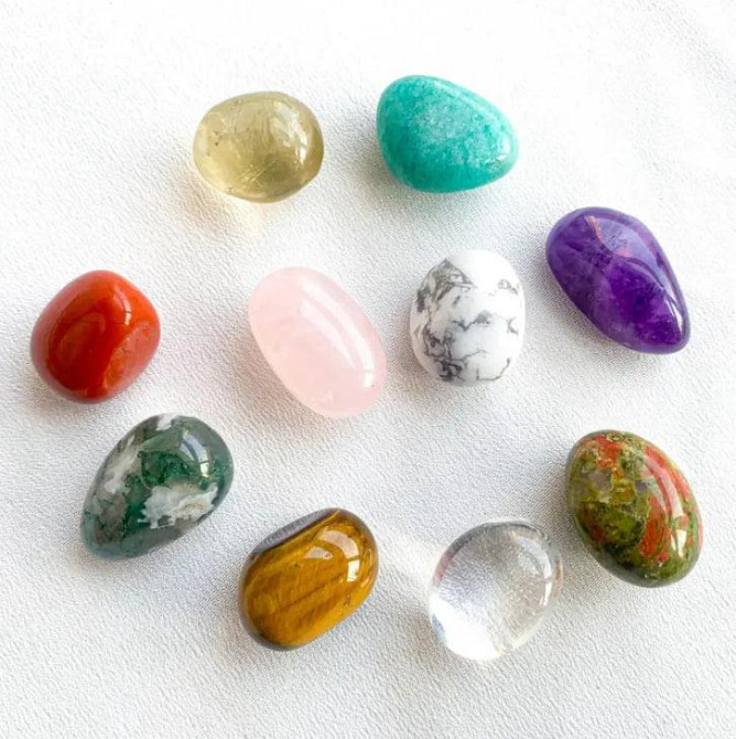 Набор из 10 шт. натуральных полированных кристаллов, энергетических минералов и камней чакры в короб Киев - изображение 3