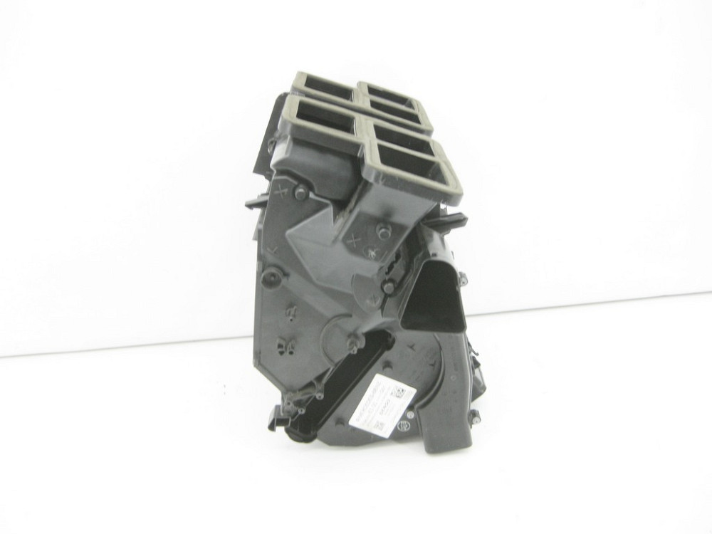 Mercedes-Benz  A2468307700 Корпус пічки розподільника повітря салону CLA C117 CLA Shooting Brake X117 GLA X156 A-class W176 B-class W242 B-class W246 Одесса - изображение 5