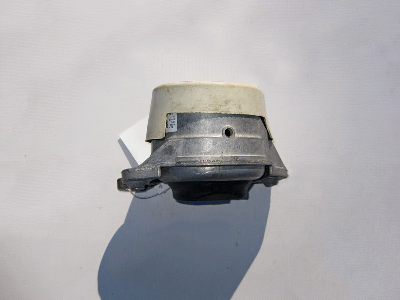 Mercedes-Benz  A2052409700 Подушка двигуна M264 R4 1.5л права C-Class W205 Одесса - изображение 2