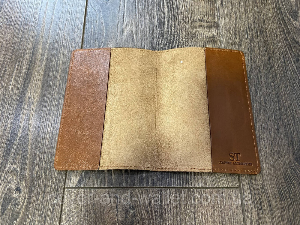 Желтая обложка на паспорт карта мира из гладкой кожи ST Leather Киев - изображение 3