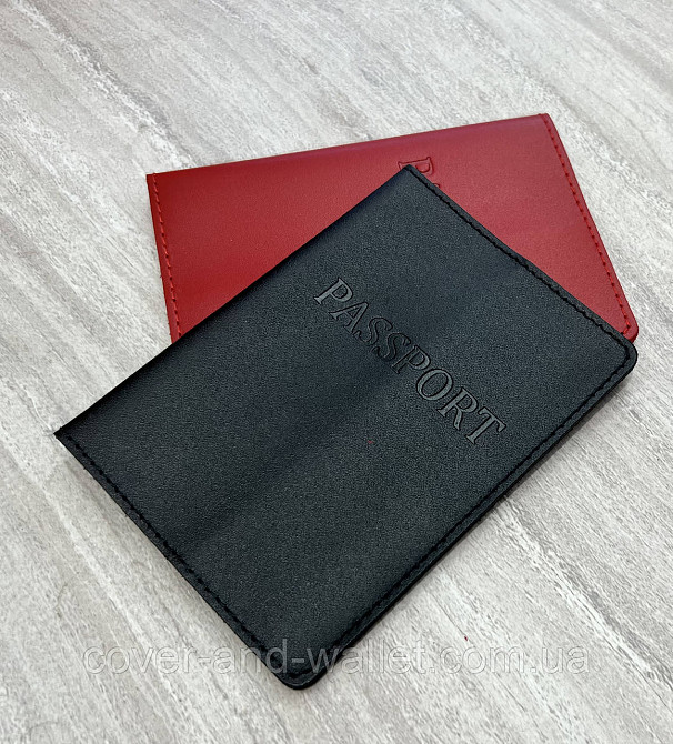 Стильная кожаная обложка на паспорт черного цвета ST Leather Киев - изображение 1