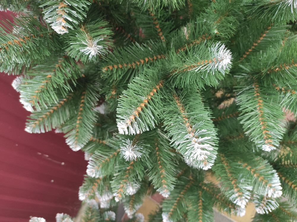 Искусственная елка Королева с белыми кончиками с мягкой иглой ПВХ Одесса - изображение 4