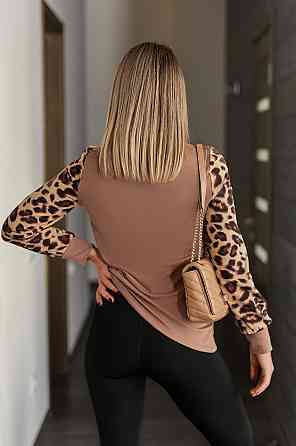 Стильна жіноча кофтинка з леопардовими рукавами "Alberta" | Норма і батал Капучіно, 46-48 Київ