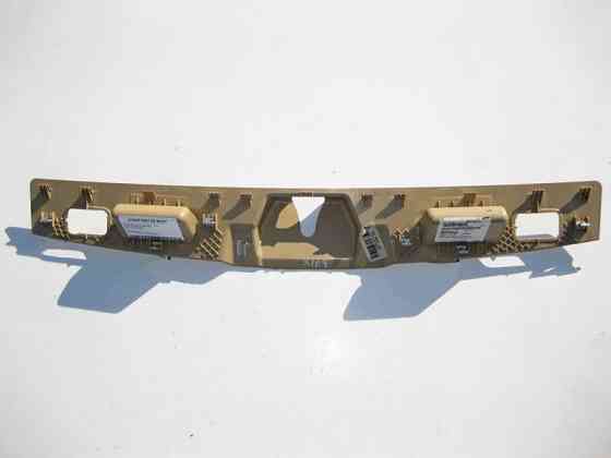 Mercedes-Benz  A1647400130 8K67 Нижня внутрішня накладка торця кришки багажника бежева GL X164 Одеса