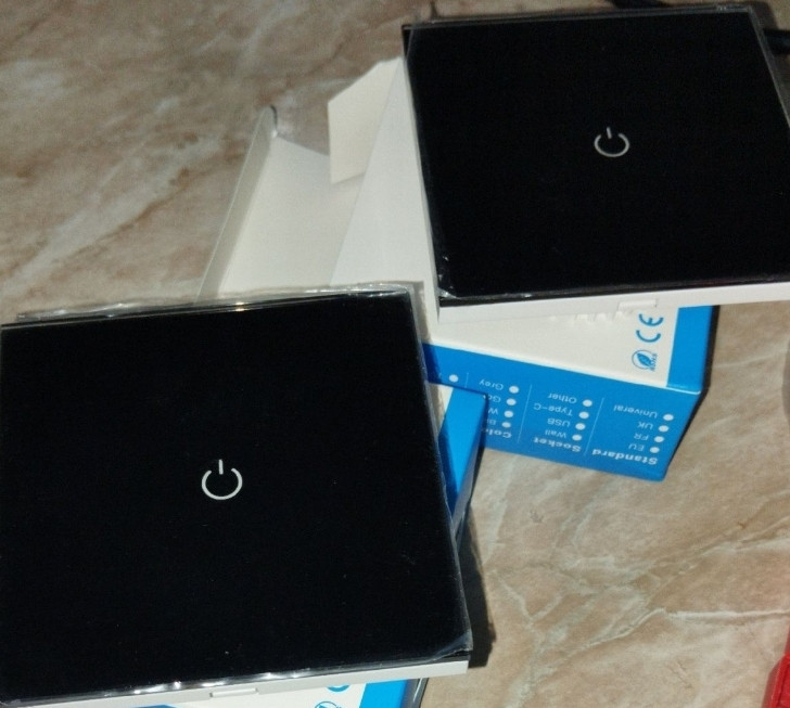 Выключатель сенсорный UBARO.  UBARO Eu AC100-240V Харьков - изображение 1