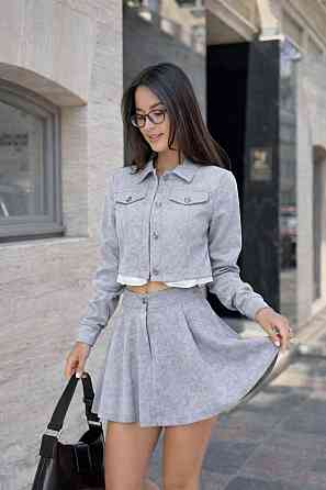 Жіночий стильний костюм-двійка: піджак на ґудзиках і спідниця-шорти вельвет Сірий, 46 Одеса