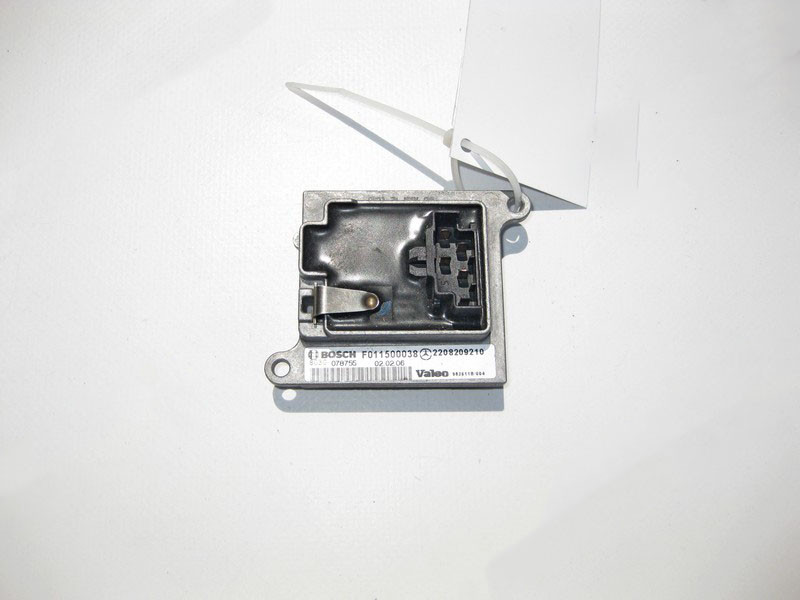 Mercedes-Benz  A2208209210 Регулятор вентилятора обігрівача C-class W203 CLK Coupe C209 S-class short W220 S-class short W221 ML W163 C-class S203 CL2 Одеса - фото 2