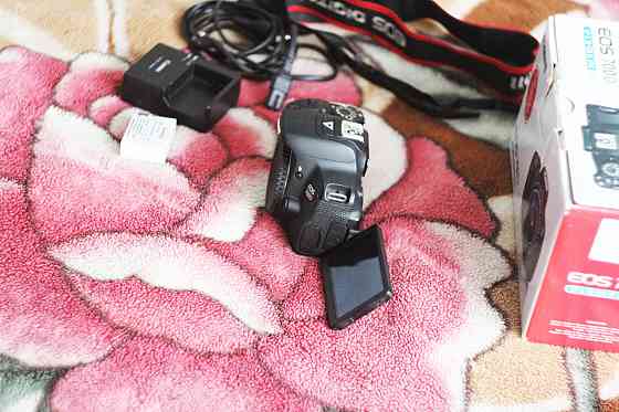 Професійний фотоапарат Canon EOS 700D Дзеркалка.Комплект. Б\У Київ