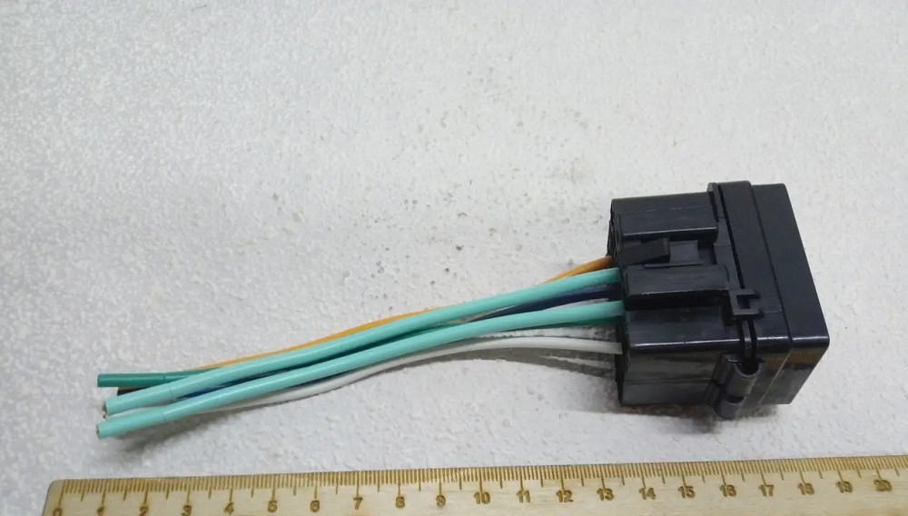 Блок автопредохранителей евро (на 4 предохранителя) SQ-719 Харьков - изображение 4