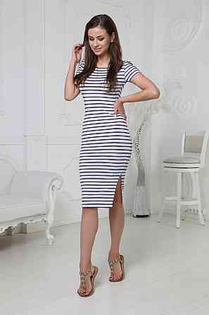 Платье в полоску 