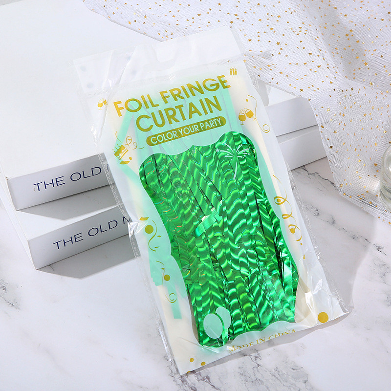 Дождик для фотозоны с блестящей голограммой 2 м на 1 м зеленый Киев - изображение 3