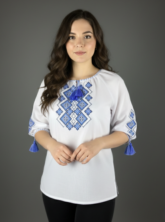 Женская натуральная вышитая рубашка из домоточного полотна с синим орнаментом 48 Киев
