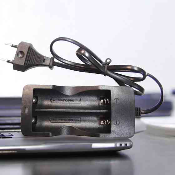 Сетевое зарядное устройство для аккумуляторов 18650, два канала 220V 4056 Одесса