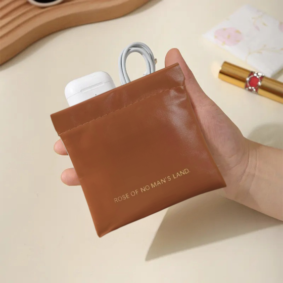 Косметичка для хранения аксессуаров портативная,футляр для мелочей на магнитной клипсе,коричневый Каменец-Подольский