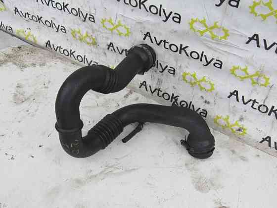 Патрубок інтеркулера Opel Vivaro 2.0 dci 2007-2014 (8200470985) Ковель