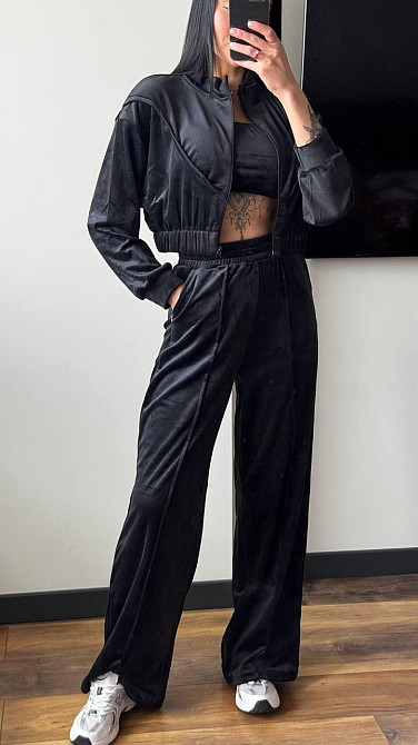 Женский плюшевый костюм тройка: кофта топ и штаны велюр Черный, 44/46 Одесса - изображение 1