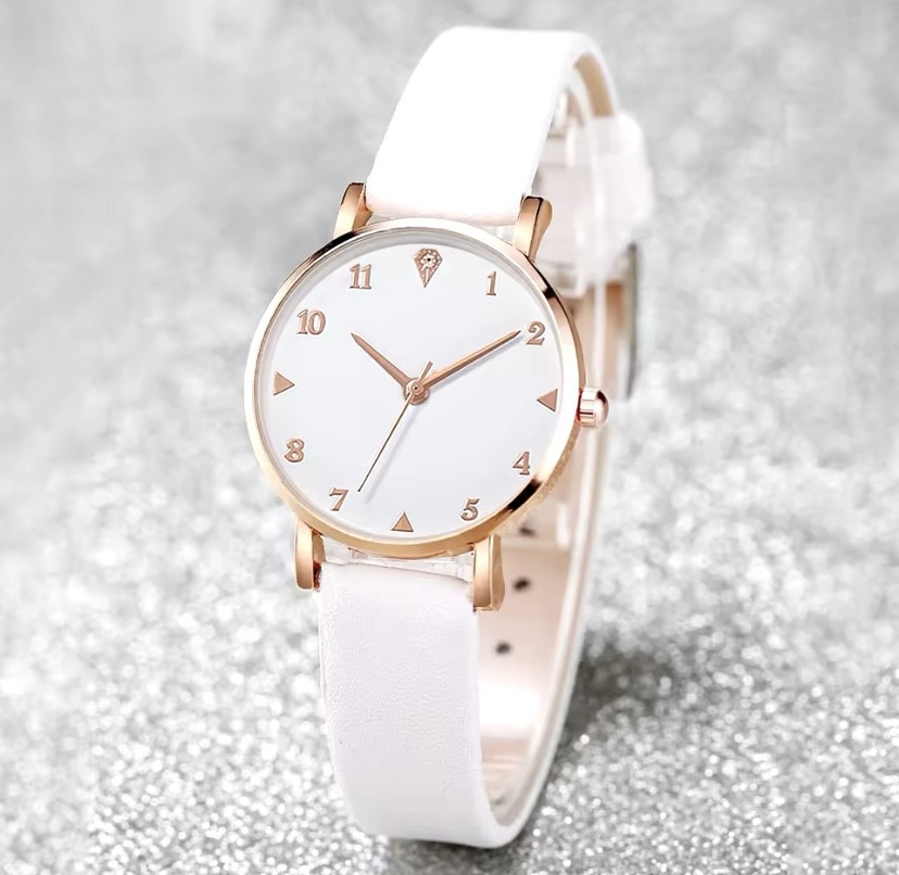 Подарочный набор для женщин сердца наручные часы браслет кольцо ожерелье серьги без подарочной коробки белый Киев - изображение 5