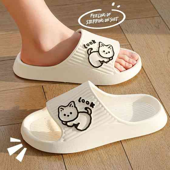 Жіночі шльопанці білі foam Котик Одесса