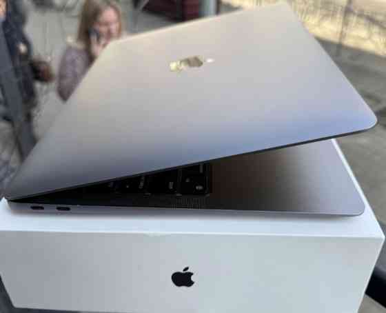 Ноутбук MacBook Air M1 8/256gb Space Gray Киев