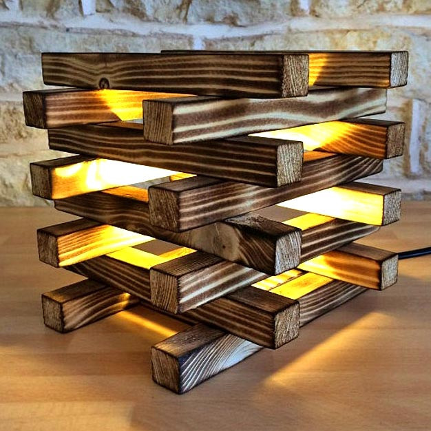 Светильник настольный 