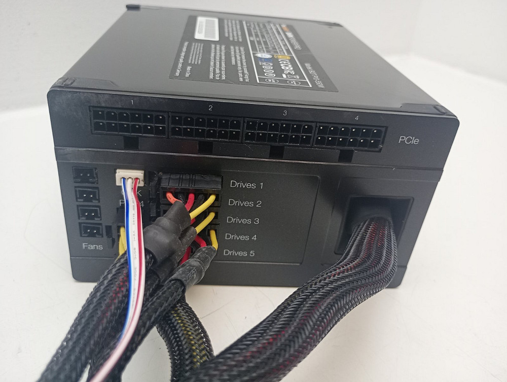 Блок живлення ATX Be Quiet Dark Power PRO 550w модульний (товар вживаний) Луцьк - фото 10