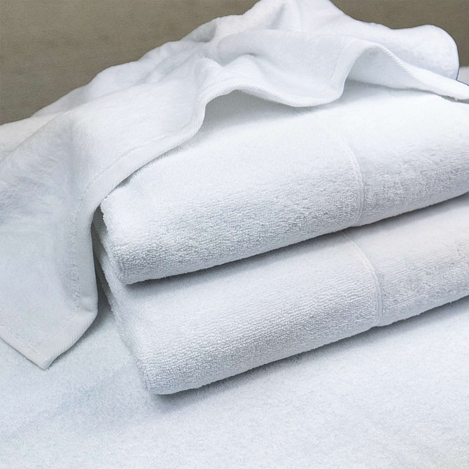 Набор полотенец велюр/махра 2шт GM Textile 50x90см, 70x140см Премиум качества Milado 550г/м2 (Белый) Сумы - изображение 3