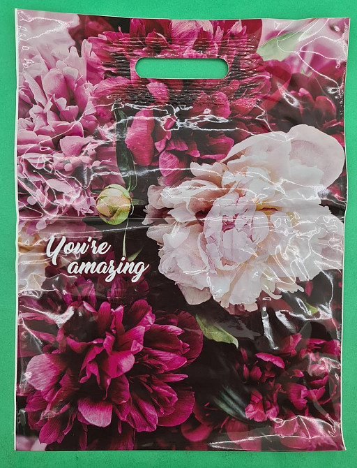 Пакет с прорезной ручкой, ламинированный 