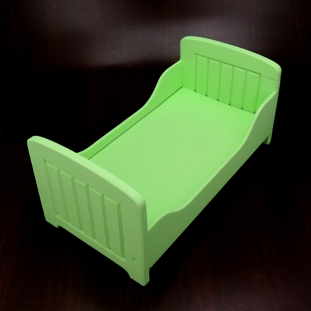 Кровать для кукол 