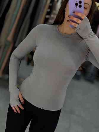 Женский базовый трикотажный лонгслив из вискозы Серый, 42/44 Одесса