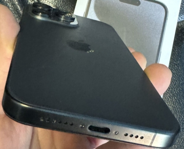 Айфон iPhone 15 Pro Max 256Gb. Black Titanium. Київ - фото 3