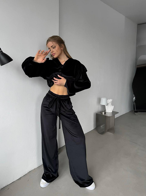 Жіночий ніжний костюм-двійка: кофта та штани з велюру Чорний, 42/44 Одеса - фото 5