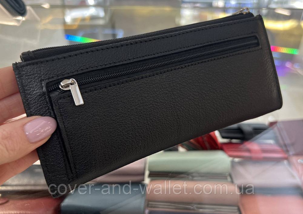 Тонкий шкіряний гаманець купюрнтик чорного кольору на блискавці ST Leather 025 Київ - фото 3