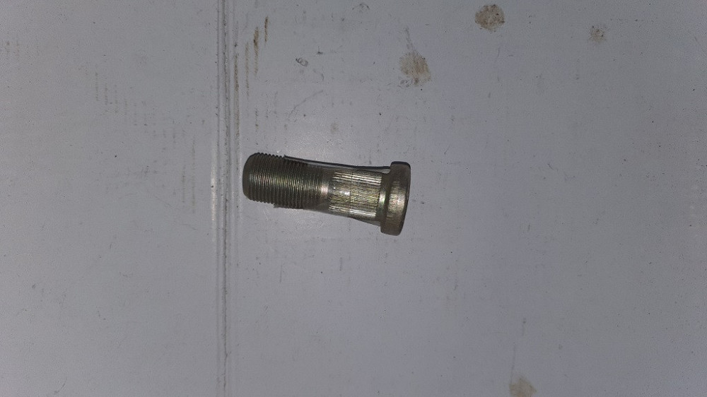 Болт переднего колеса ЗИЛ-130. 130-3103070. Харьков - изображение 1