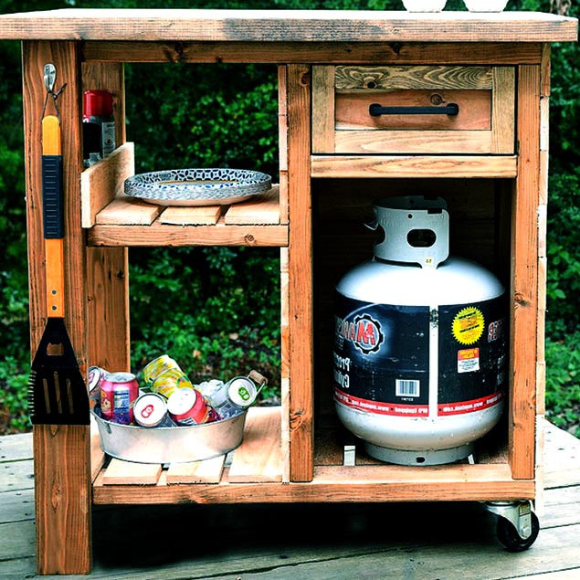 Столик для барбекю 