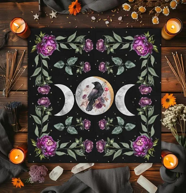 Алтарная скатерть для карт Таро и Рун. Скатерть для гадания 75*75 см. Скатерть с изображением Ворона Киев - изображение 5