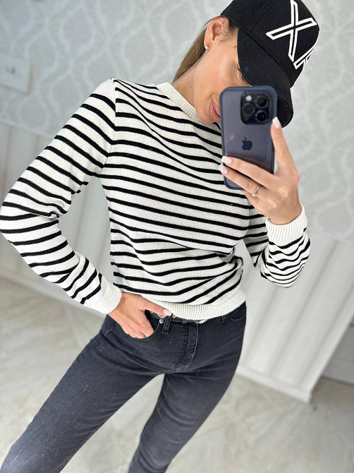 Жіночий модний в'язаний светр у смужку. 42-48р. Київ - фото 3