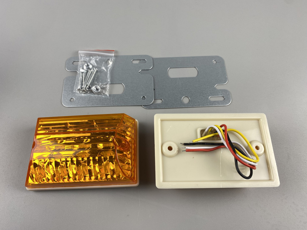 Ліхтар габаритний світлодіодний LED з кріпленням бічний, фари автомобільні габаритні 24V IP67 жовті 2шт Мукачево - фото 10