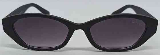 Брендовые стильные очки женские черные с золотым лого 2025 Киев