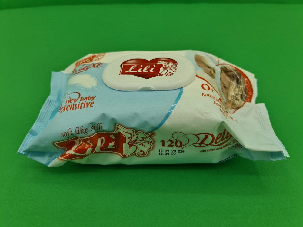 Волога серветка 120 шт з клапаном "LILI DELUXE" Календула та вітамін Е (1 пачка) Харків - фото 1
