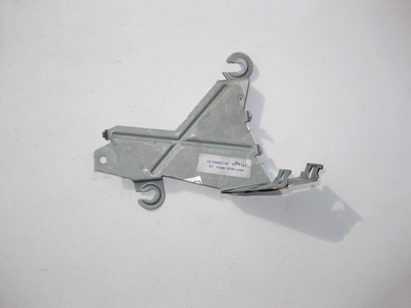 Mercedes-Benz  A2195450140 Нижній кронштейн блоку SAM у багажнику CLS C219 Одесса - изображение 2