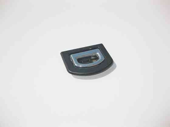 VAG  8D9864203 Стропувальний вух кріплення багажу чорний VW Passat Audi A3 A4 A6 A8 RS6 Одесса