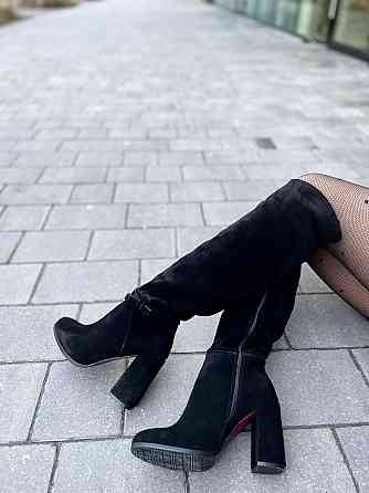 Nivelle Чоботи жіночі NIVELLE чорні замша натуральна высота 42см обхват голени 39-40см каблук 1 Коломыя