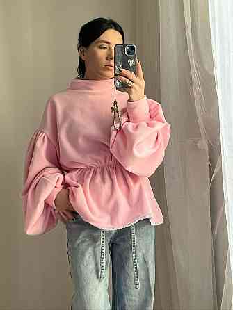 Женский костюм двойка: объемный свитшот с сборкой на талии и свободные брюки велюр Одесса