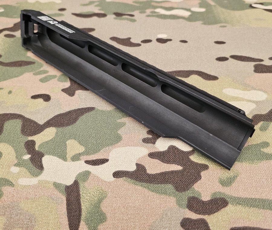 Крышка ствольной коробки с планкой пикатини для АК-74, АКС, АКМ, ЖПК с регулировкой устранения люфта. 